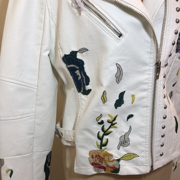 NWT Blanknyc White Embroider Leather Jacket Size M - Picture 4 of 14